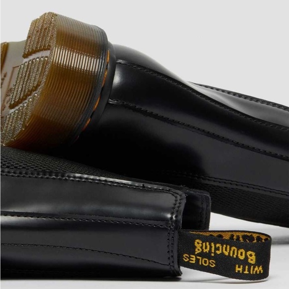 NWT DR MARTENS 2976 Hi Smooth Leather Chelsea Boots! - Picture 4 of 16